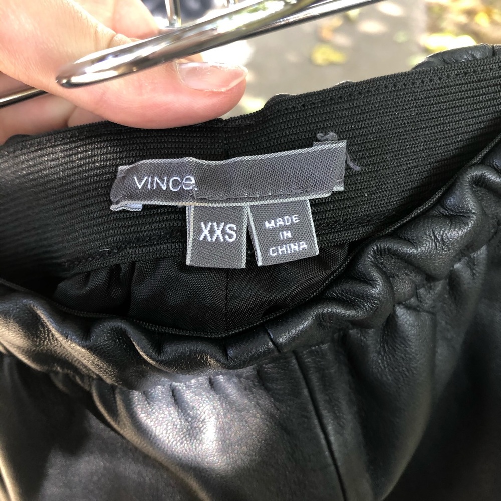 Black Vince skirt fits s-m